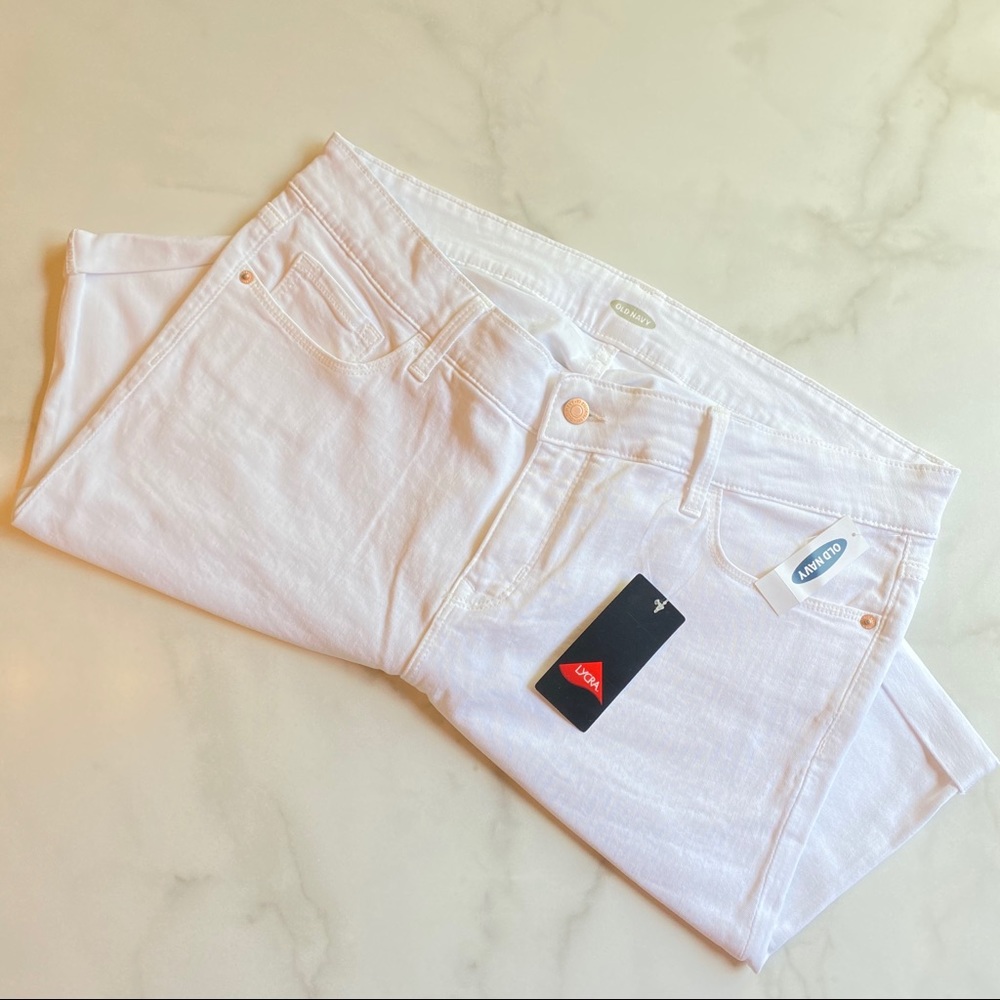 Old Navy White Jean Bermuda Shorts - Picture 3 of 9